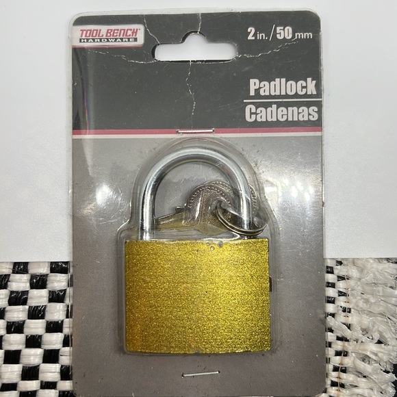 Lock 🔐 - Picture 3 of 8